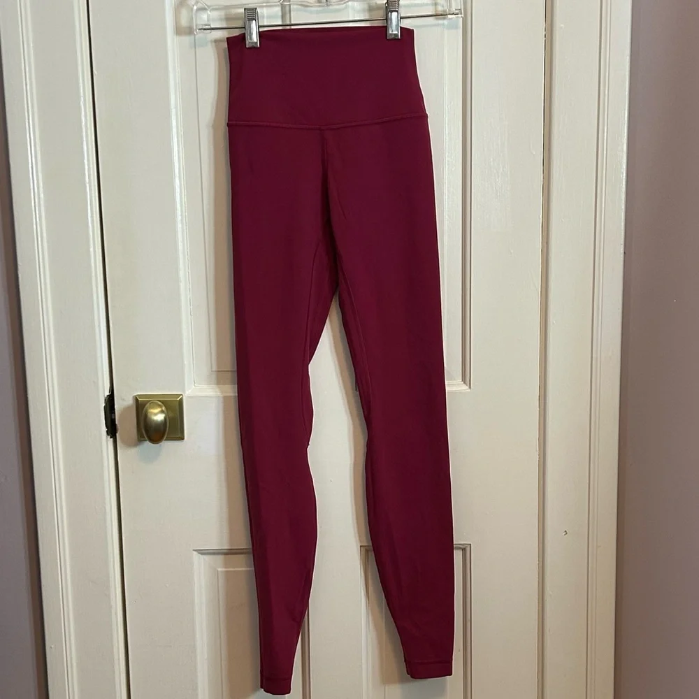EUC Lululemon Align High-Rise Pant 28” Size 2